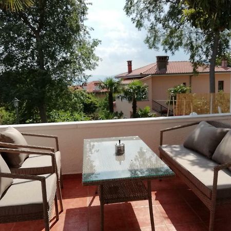 Apartmani Palmas Fiume Kültér fotó