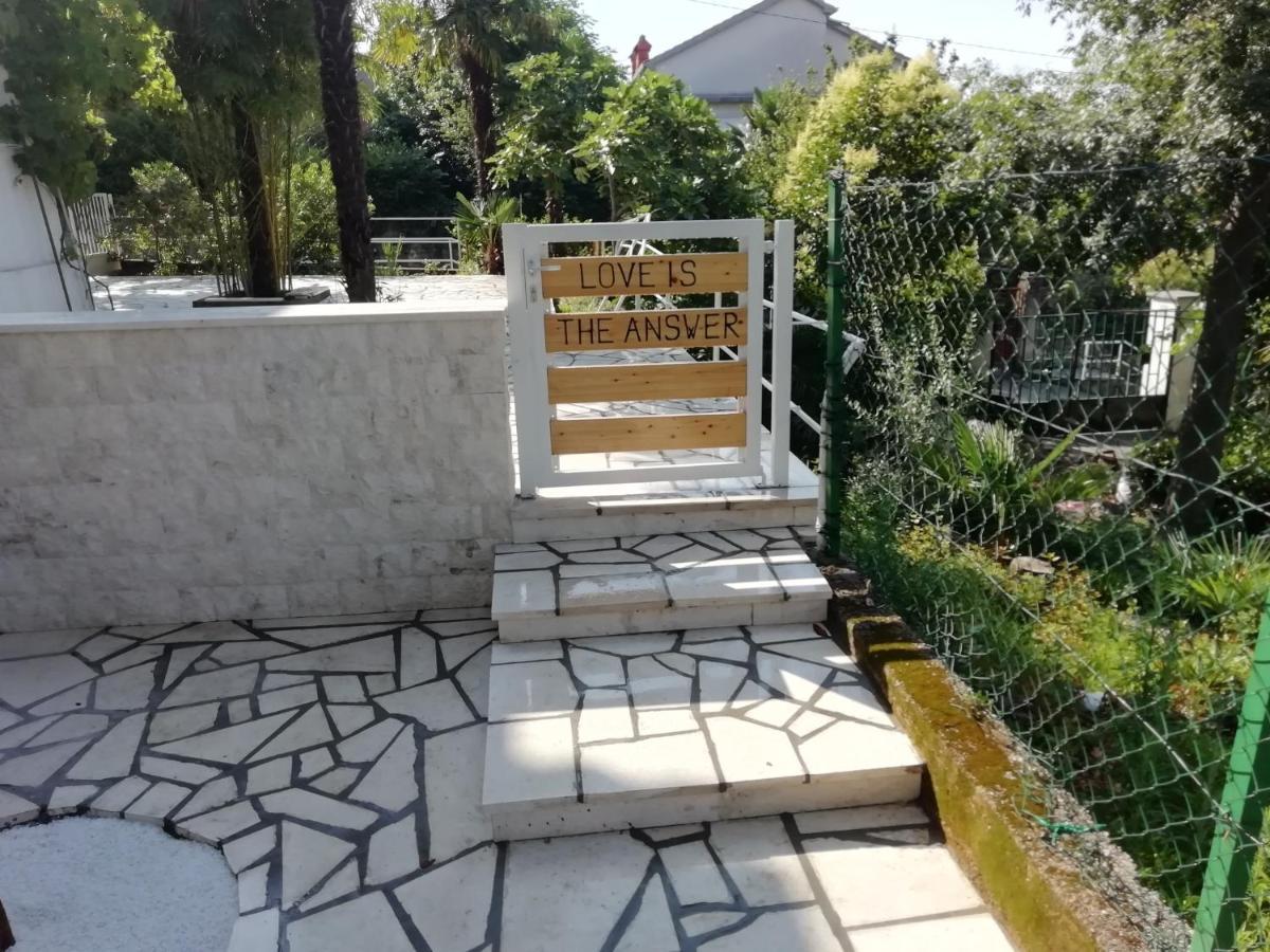 Apartmani Palmas Fiume Kültér fotó
