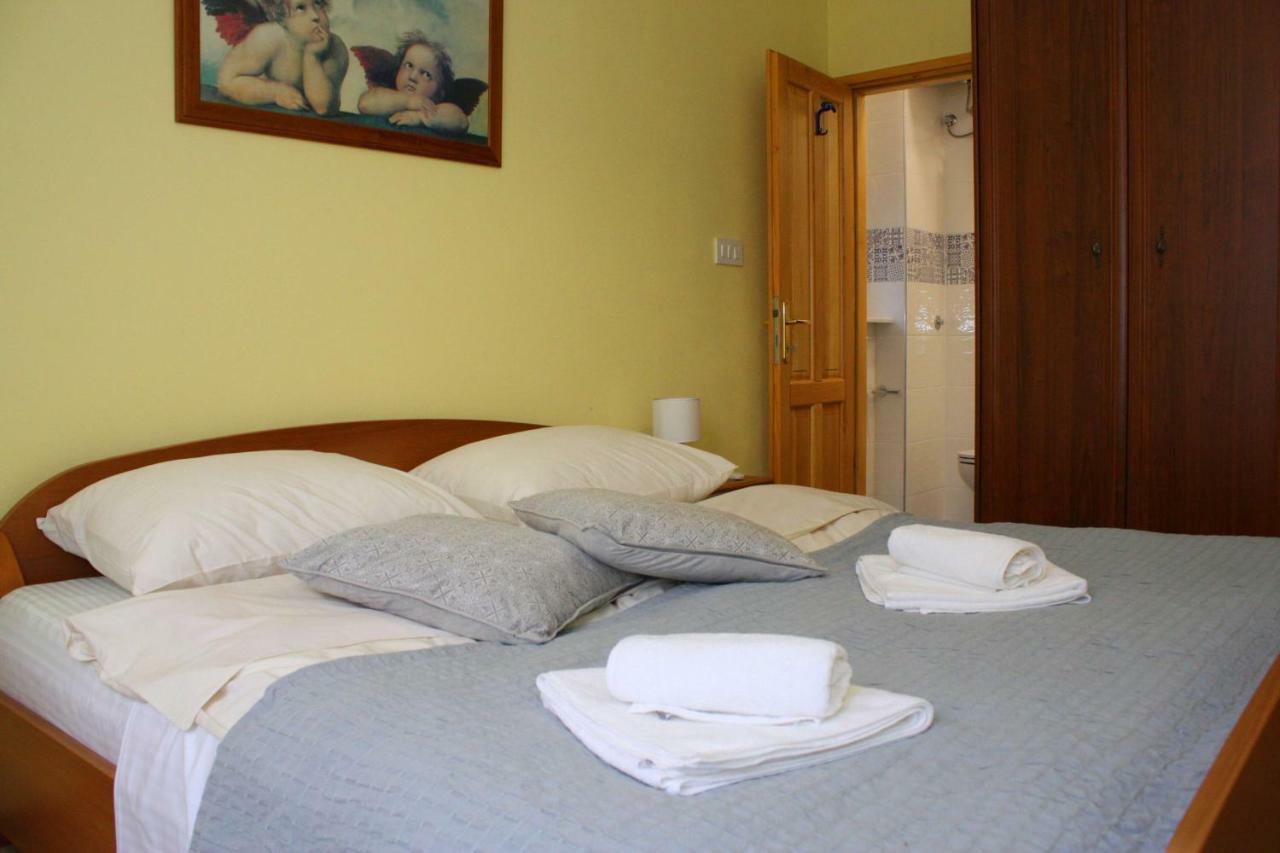 Apartmani Palmas Fiume Kültér fotó